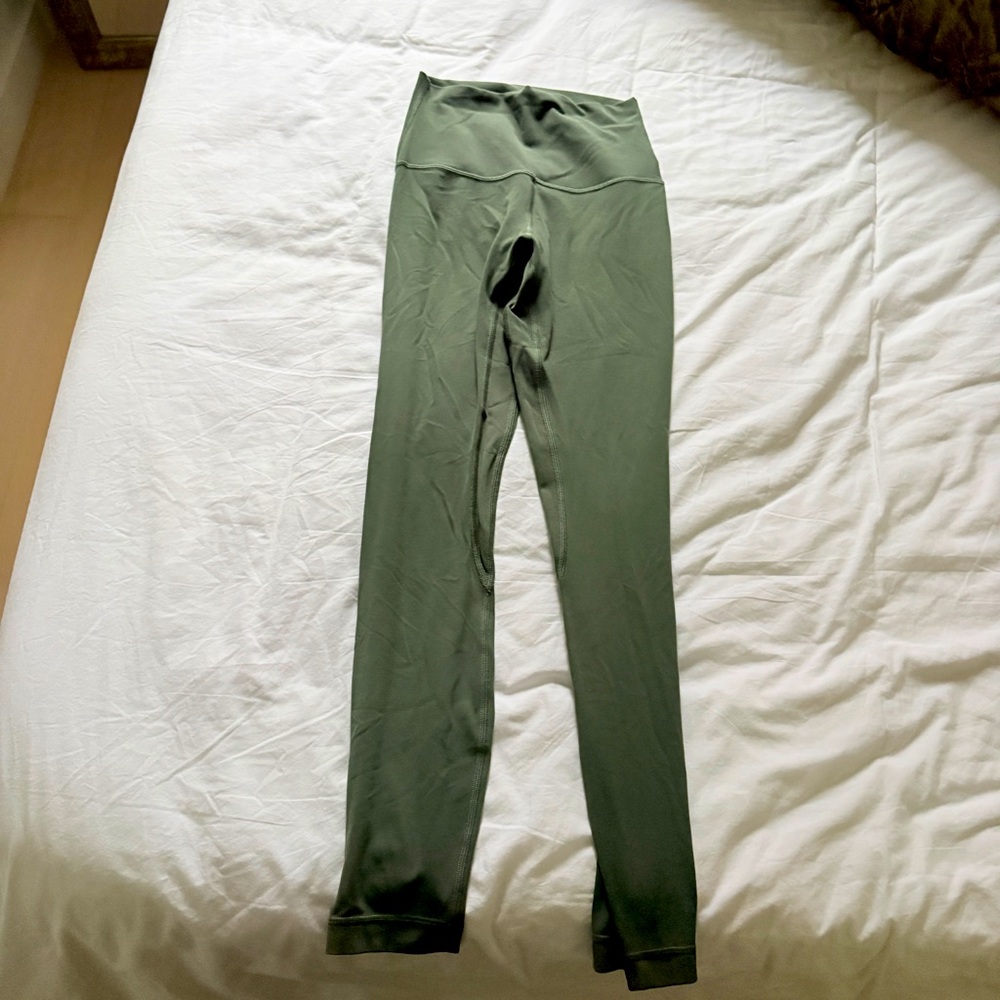 Lululemon Athletica align dark forest 2 like new